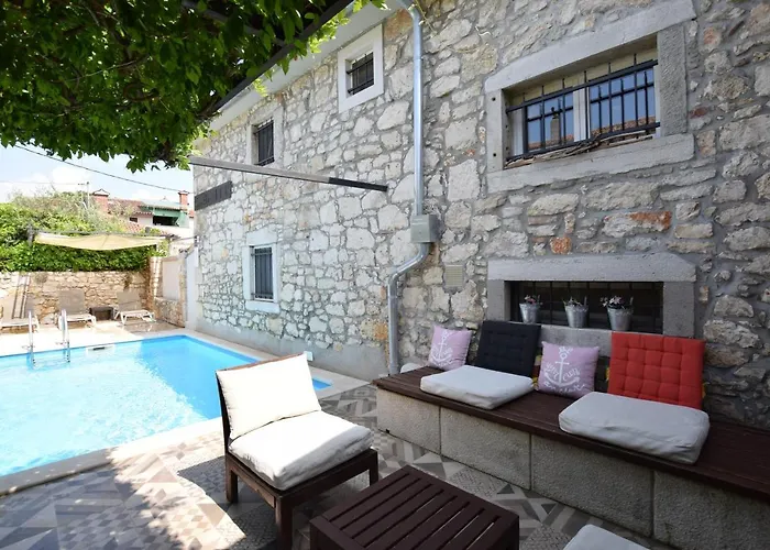 Prices Nini With Private Pool, Barbecue,bike, Fireplace, And Much Вилла